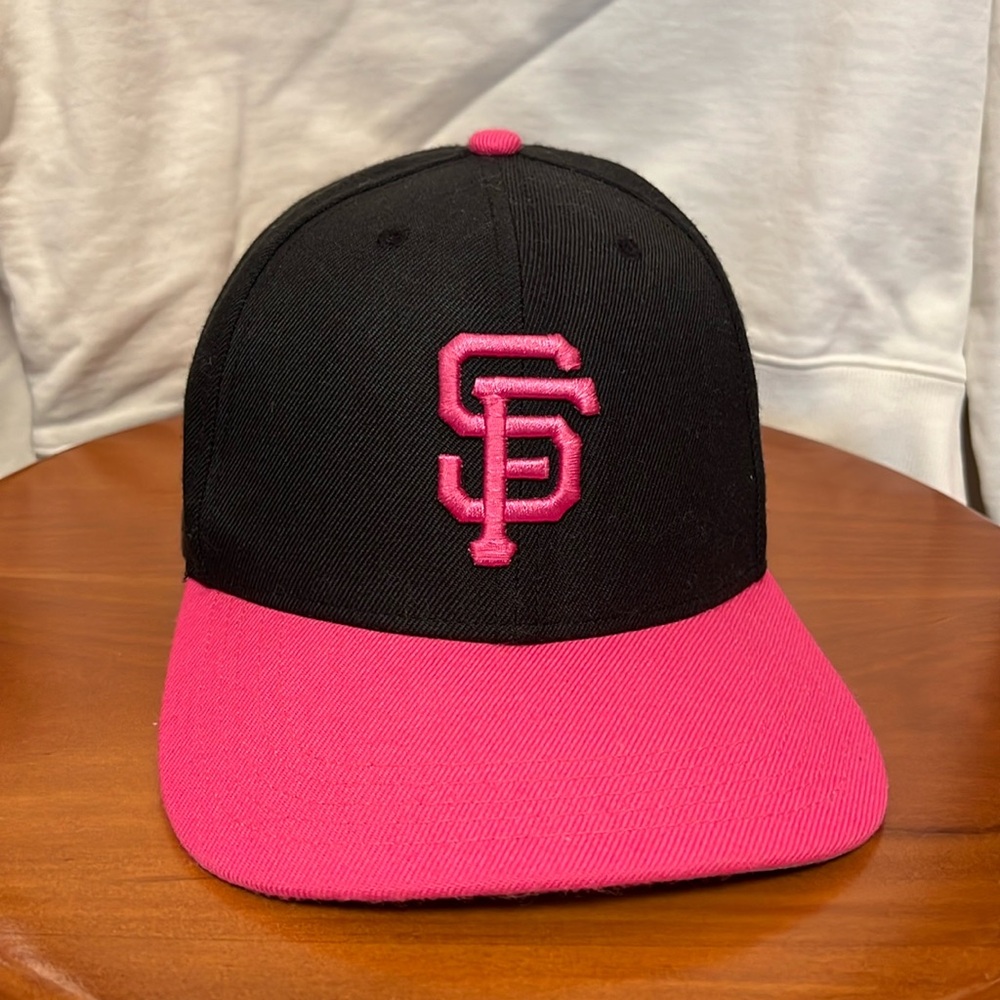 Giants MLB pink & black hat kids